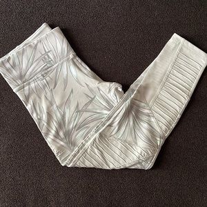 Victoria’s Secret Pink Yoga Leggings